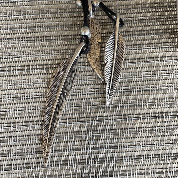 Macy’s necklace - Picture 2 of 4